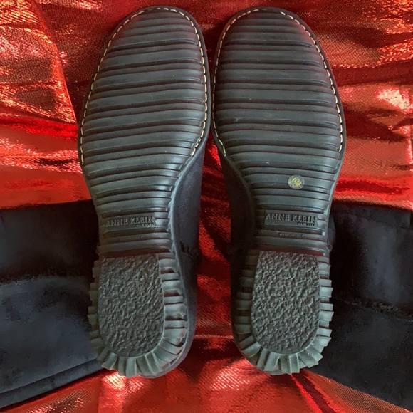 Anne Klein suede boots - Picture 6 of 6